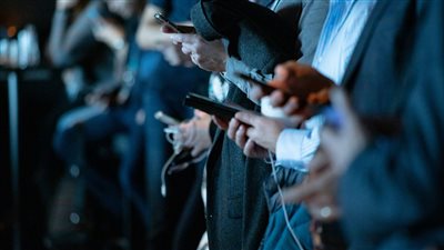 حُمّى التريندات كيف تؤثر على ثقافة المجتمع؟ 