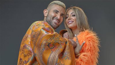 الجمهور يتفاعل مع صور رومانسية لأحمد سعد بحبيبته