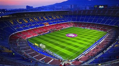 برشلونة يفوز على رايو فاليكانو ويتصدر الدوري الإسباني