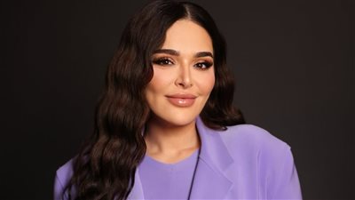 منى قطان تطل بالمونوكروم و توجه رسالة لمحبيها