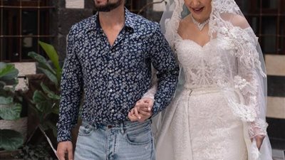 مكسيم خليل يحتفل بزفاف شقيقته ديانا