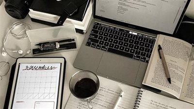 Boox Note Air 3 C: تجربة قراءة جيدة بتقنية الحبر الإلكتروني الملون،  iPad