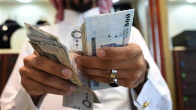 الملك سلمان يعتمد الرمز الجديد للريال السعودي لاستخدامه في المعاملات المالية والتجارية