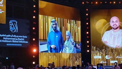 نائب رئيس الإمارات يتوج المغربي أحمد زينون بلقب صانع الأمل 2025