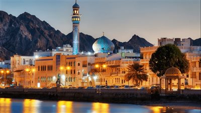 سلطنة عمان تطبق الطوابع الضريبية الرقمية على السلع الانتقائية