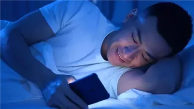 ماذا تعرف عن الضوء الأزرق المفيد عند النوم