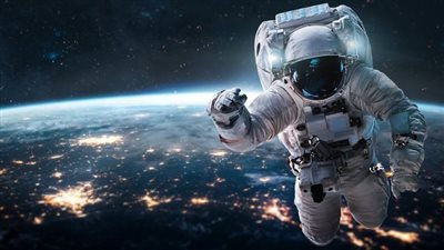 جيف بيزوس بلو أوريجين تطلق رحلتها السياحية العاشرة إلى الفضاء
