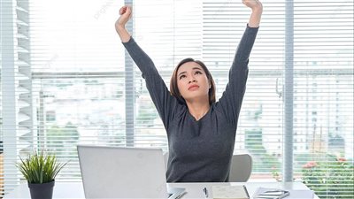 كم عدد الساعات التي يجب علينا أن نجلس فيها خلال النهار؟ ستتفاجئ بالإجابة