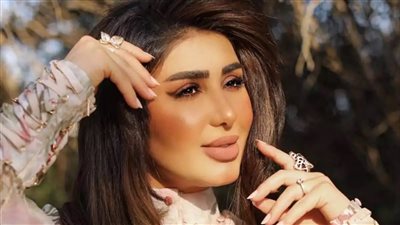من هي هنادي الكندري و كم عدد أولادها الذي فاجئ الجمهور 