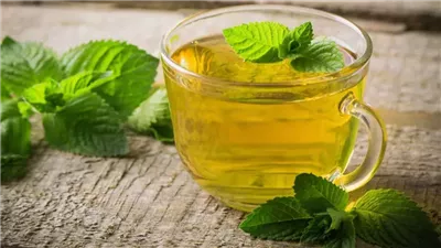 من الصباح الى المساء المشروبات العشبية المثالية لكل وقت