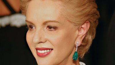 كارولينا هيريرا البالغة من العمر 86 عامًا تكشف عن نظامها الغذائي - 6 وجبات في اليوم