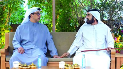 محمد بن راشد يلتقي منصور بن زايد في المرموم
