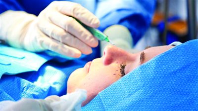 عمليات تجميل تستبدل الوجه الحسن بملامح مصطنعة ومتشابهة