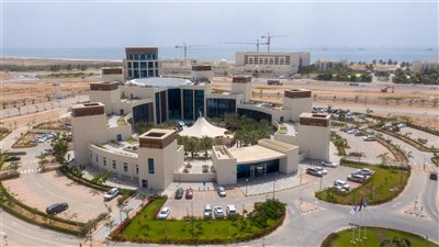 عُمان تعلن عن مشروع اقتصادي ضخم في صلالة