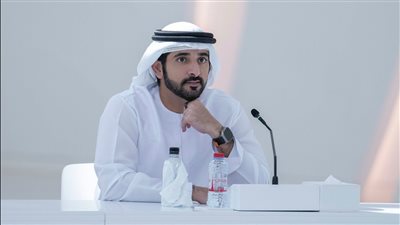حمدان بن محمد يعتمد مكافآت أداء بقيمة 277 مليون درهم لموظفي حكومة دبي المدنيين