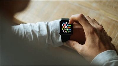 تراجع مبيعات الساعات الذكية عالميًا