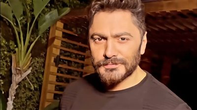 تامر حسني يستعد لإقامة حفل غنائي ضخم في قطر قريبًا