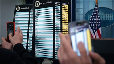 قائمة الدول العربية التي تم فرض تعرفة جمركية عليها من قبل ترامب