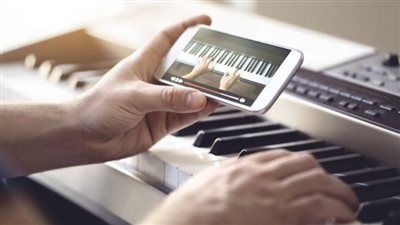 تطبيقات لتعلم العزف على البيانو من الصفر