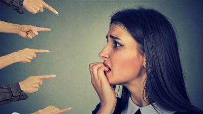 كسر حاجز الخوف من الفشل: قصص نجاح شباب إماراتي كمصدر إلهام.