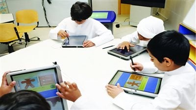 رؤية 2030: كيف تُعيد الإمارات صياغة مستقبل التعليم عبر المناهج الذكية؟