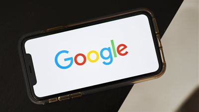 الرقابة الخفية هل تستهدف جوجل التطبيقات الإسلامية تحت ذرائع أمنية؟