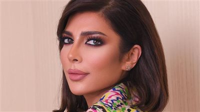 أصالة تتألق في القرية العالمية بدبي: ما السبب وراء ظهورها؟  