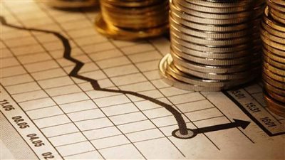 ارتفاع عوائد سندات الخزانة الأمريكية يوم الأربعاء مع إقبال المستثمرين على بيع السندات الحكومية، التي تُعتبر عادةً ملاذًا آمنًا