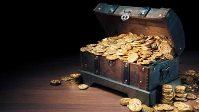 عثور على كنز مدفون تحت منزل عادي.. قيمته تقدر بالملايين