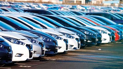 أسعار السيارات المستعملة في 2025: كيف تؤثر التكنولوجيا على سوق السيارات المستعملة؟