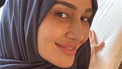 ابنة حلا شيحة تطل بالحجاب كداعية