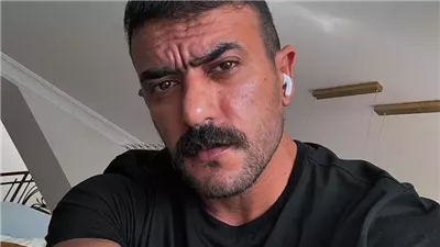 أحمد العوضي يحذر من الصفحات المزيفة باسمه