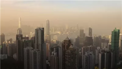 هونغ كونغ توقف إرسال الطرود إلى الولايات المتحدة