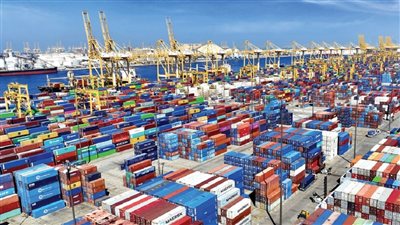 توقعات بارتفاع تجارة الإمارات الخارجية إلى 5.23 تريليون درهم في 2024