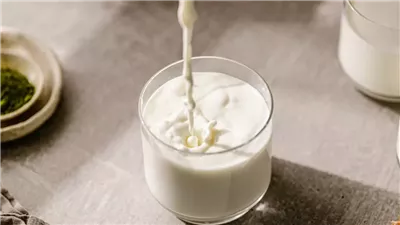 أفضل أنواع الحليب لتخفيف الوزن حسب أخصائي التغذية 