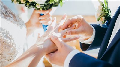 رجل يبلغ من العمر 22 عامًا هاجم شريكته وهما في إجازة في جزيرة كريت 