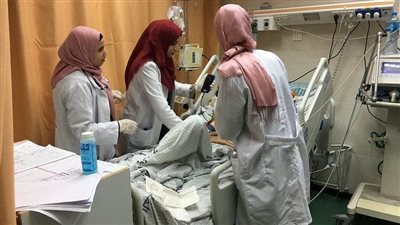 ممرضات من تلانغانا يُجرين عملية قيصرية بتوجيه من طبيب عبر الهاتف