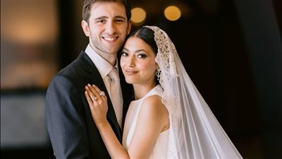 مي الغيطي تتألق في زفافها الساحر على الطبيب أندرياس براون!