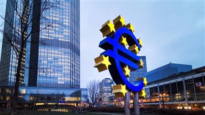 التضخم في منطقة اليورو يستقر عند 2.3% في 2025 بعد سنوات من الارتفاع.