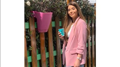 صور جديدة للفنانة نور علي بلوك نو ميكاب 
