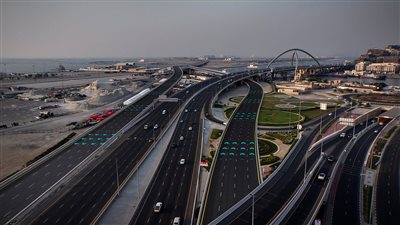 إنشاء جسر جديد في دبي يستوعب 2600 مركبة في الساعة لتحسين حركة المرور