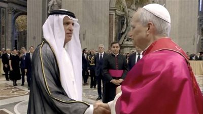 سعود بن صقر يمثل رئيس الدولة في مراسم تنصيب البابا ليو الرابع عشر في روما