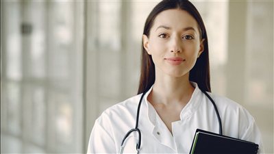 قصة واقعية عن مهنة التمريض حين تصبح عقيدة إنقاذ لا تموت