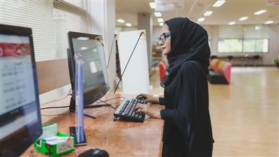 برنامج تدريبي مكثف في البرمجة للنساء في السعودية