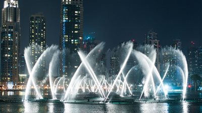دبي تحقق 15.6 مليار درهم صفقات عقارية في أسبوع