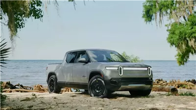Rivian تعلن عرض تأجير مغرٍ لشاحنة R1T موديل 2025
