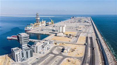 مسقط تنشئ ميناء متعدد الاستخدامات في المنطقة الاقتصادية الخاصة 