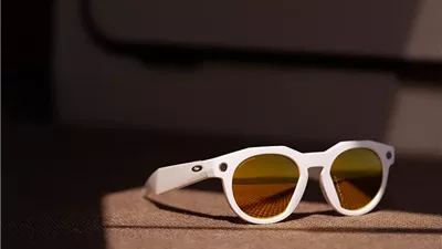 نظارة Oakley Meta الجديدة تدعم مكبر صوت مفتوح