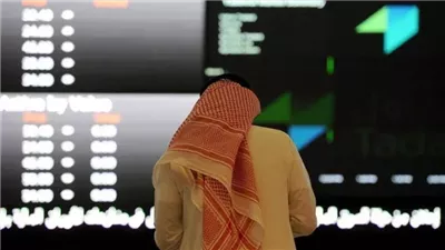 سوق أبوظبي يواصل المكاسب رغم تراجع النفط
