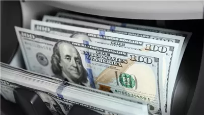 الريال يتحرك أمام الدولار بعد بيانات التضخم الأميركية